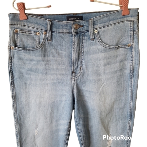 J Crew Vintage Straight released frayed hem distressed blue jeans. - Picture 3 of 15